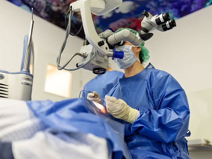 The 'age spots' in the eyes? What should I do with senile cataracts?